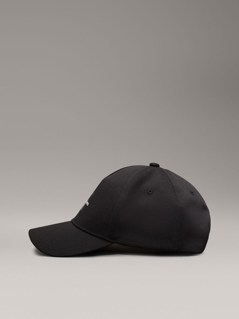 gorra-negra-sarga-calida-felpa