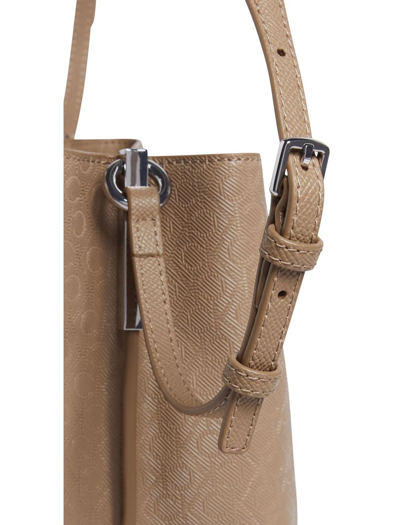 bolso-beige-convertible-monograma