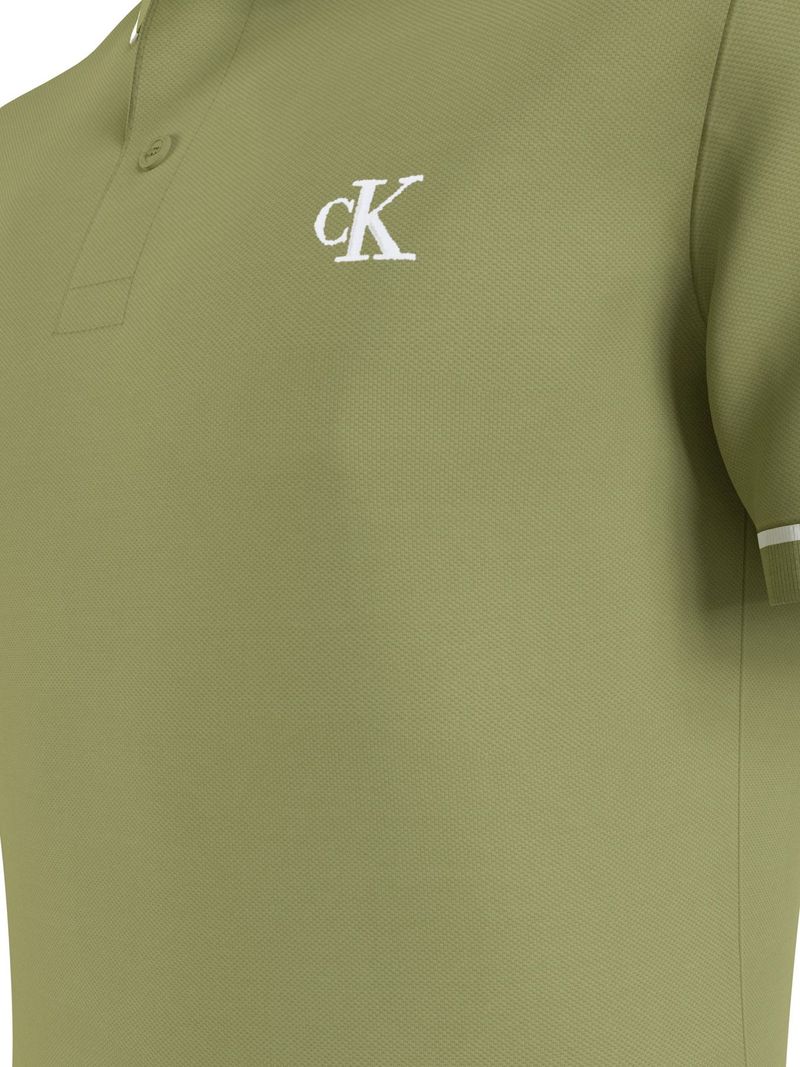 polo-slim-con-ribete-en-contraste