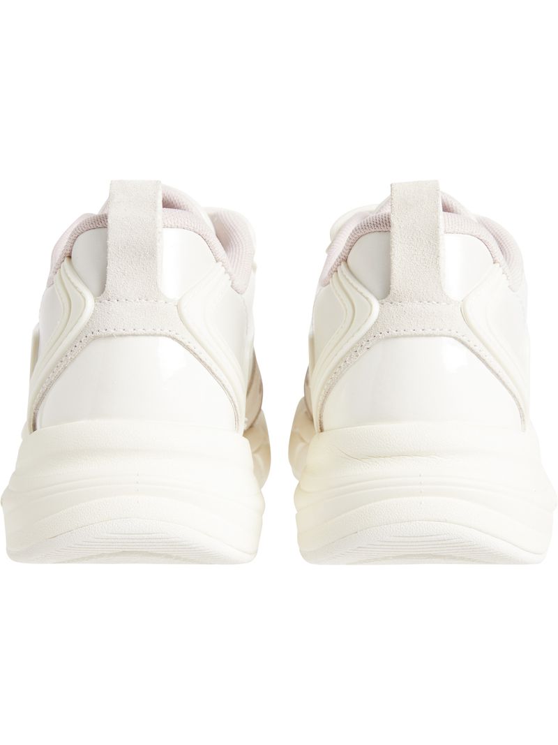 tenis-blanco-retro-monograma