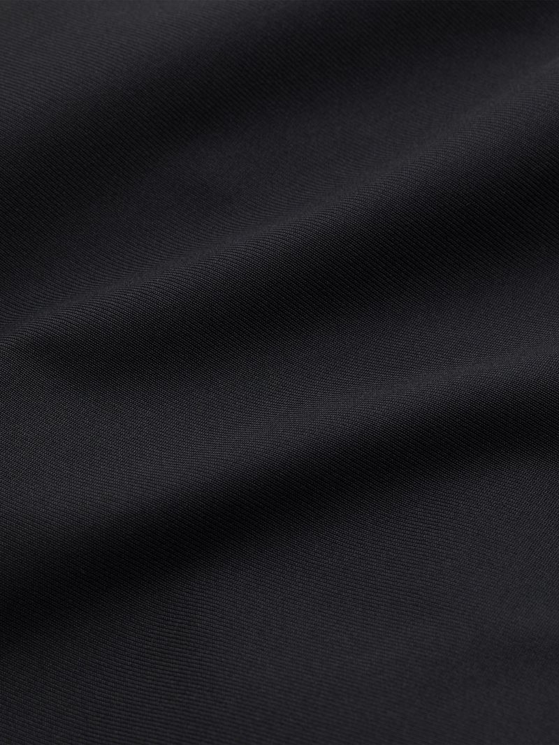 pantalon-negro-de-punto-de-pierna-ancha