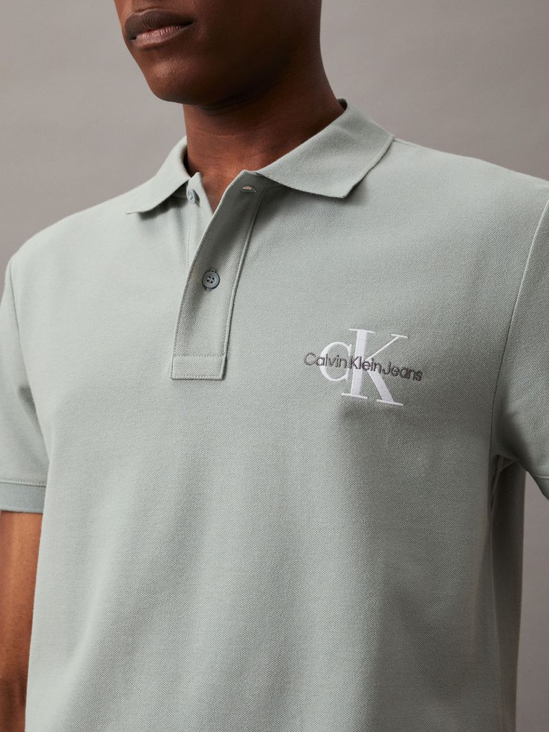 polo-gris-monograma