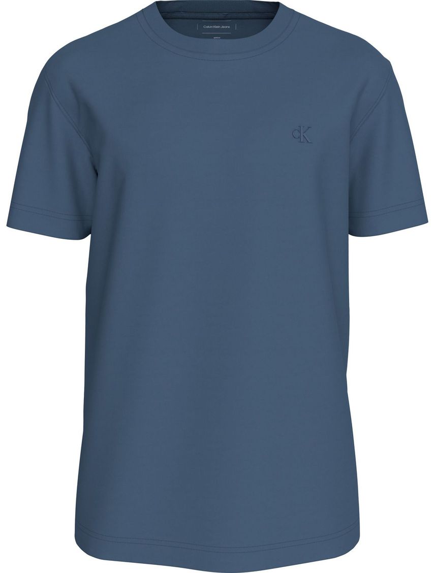 Camiseta azul con logotipo en la espalda