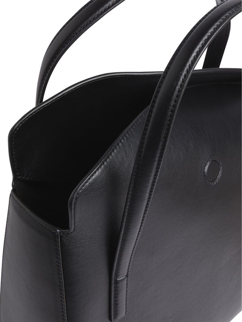 bolso-negro-shopper-soft-sculpt