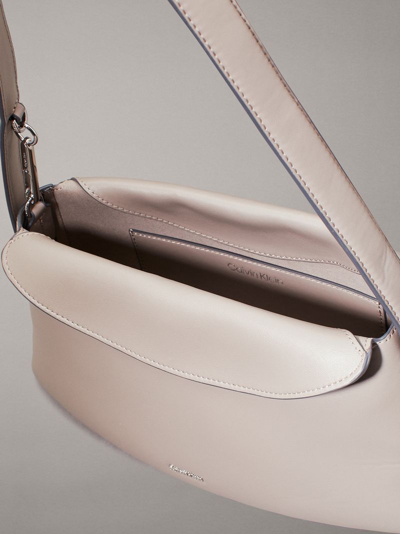 bolso-gris-hombro-soft-sculpt