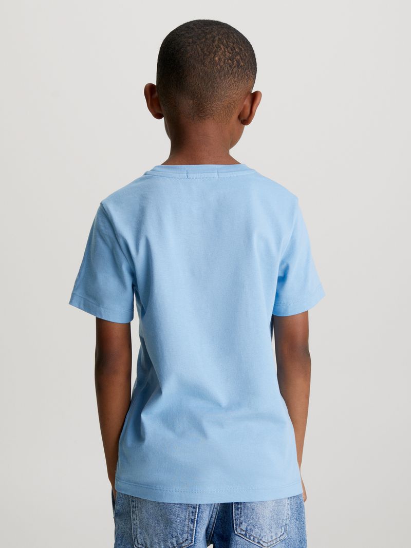 camiseta-azul-logo-apilado-para-nino