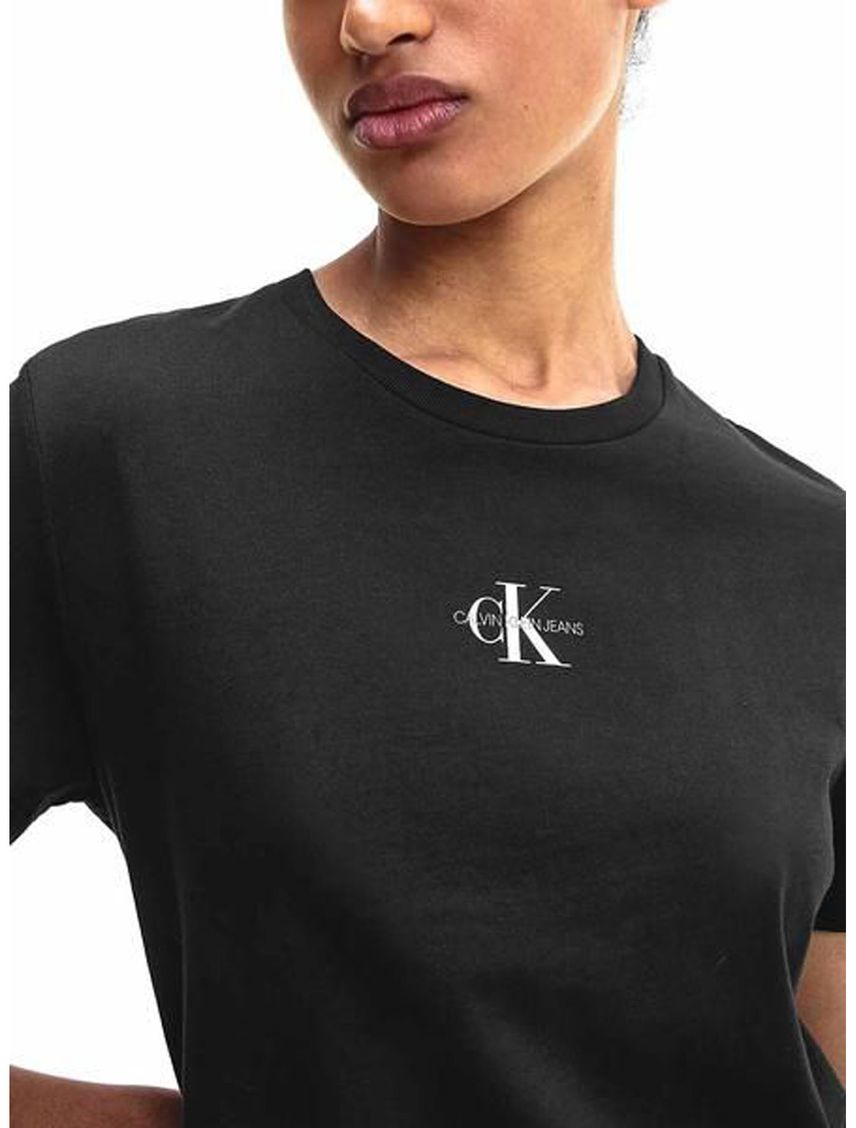 Camiseta negra slim con micro monograma