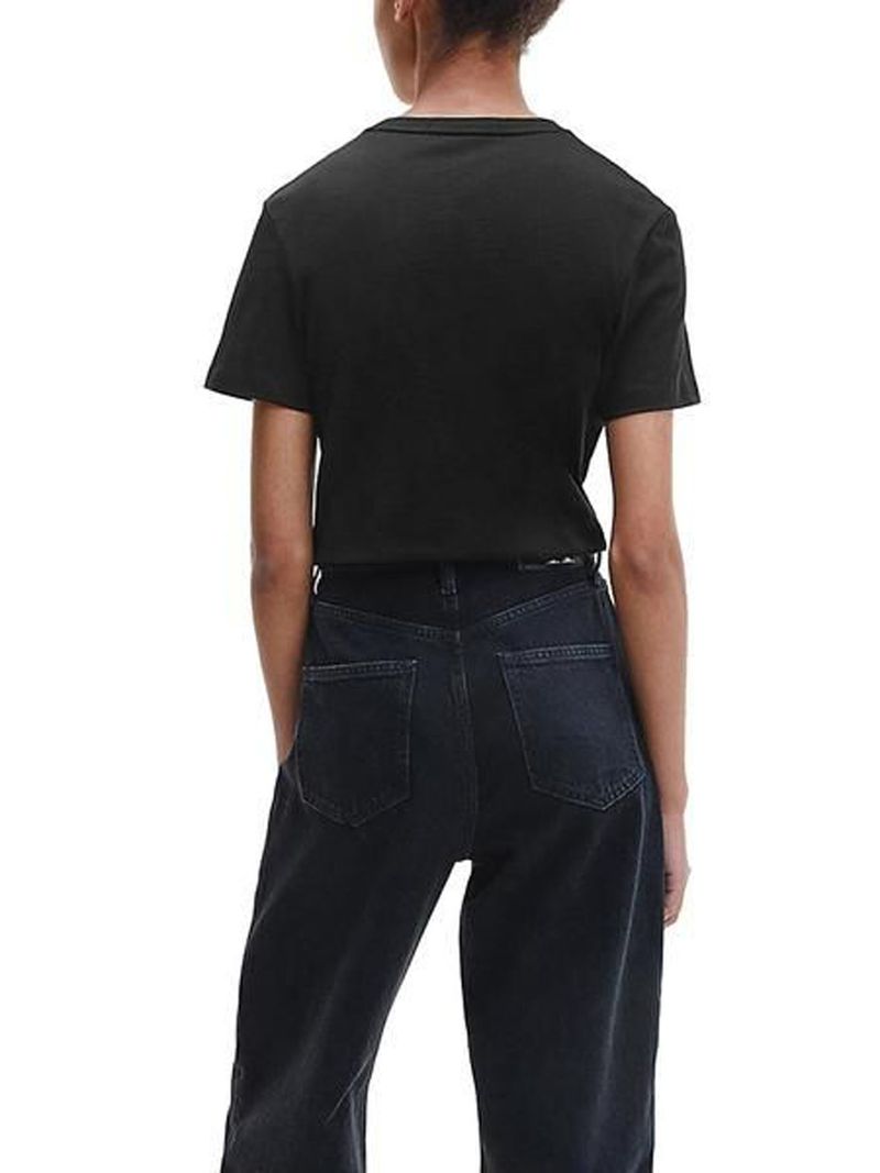 camiseta-negra-slim-micro-monograma