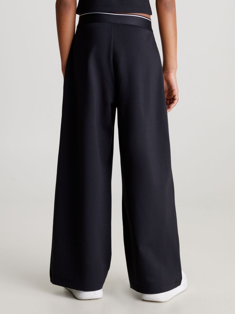 pantalon-negro-chandal-pierna-ancha-punto-milano