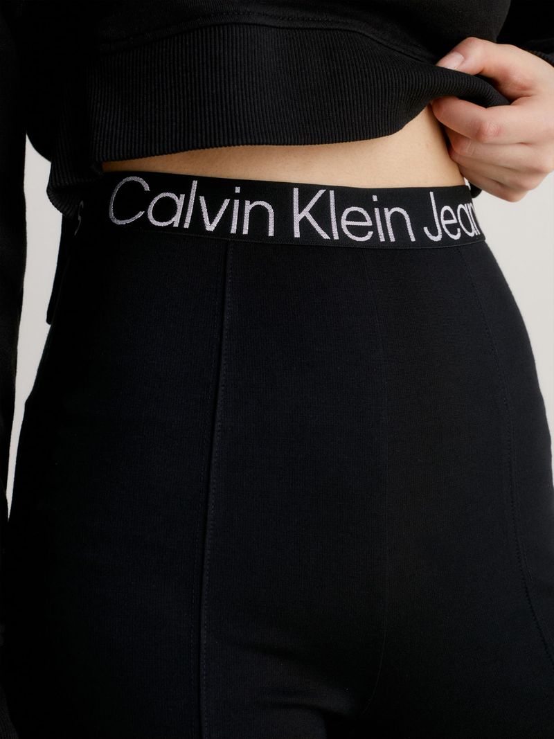 label-3