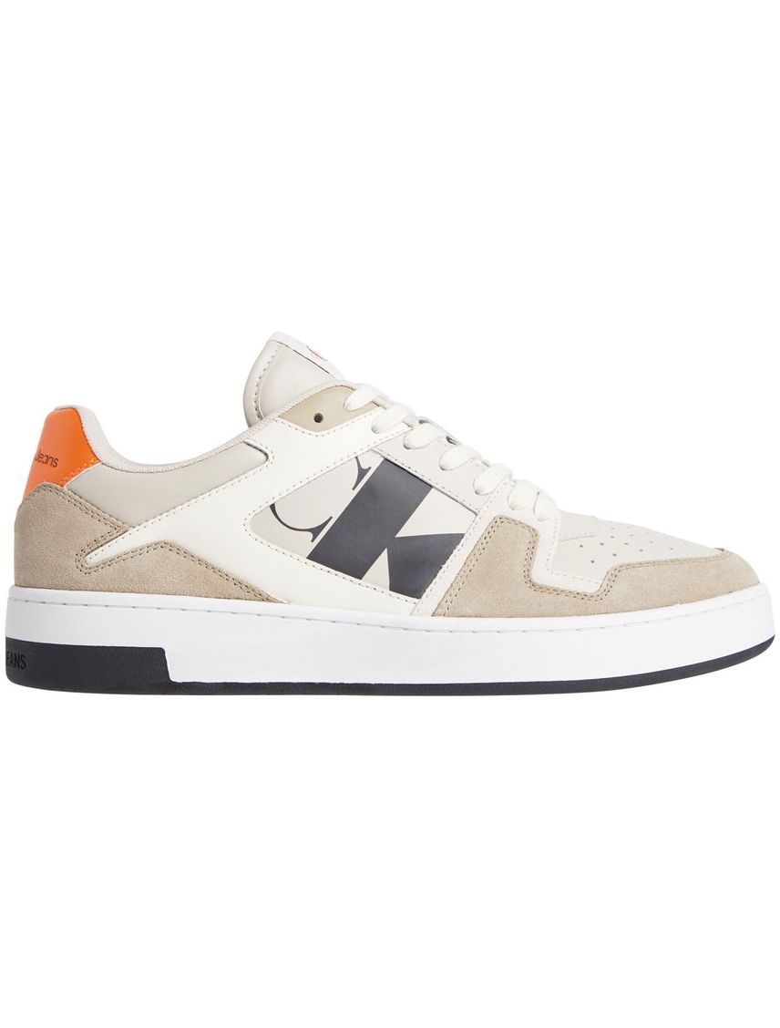 Tenis beige de ante