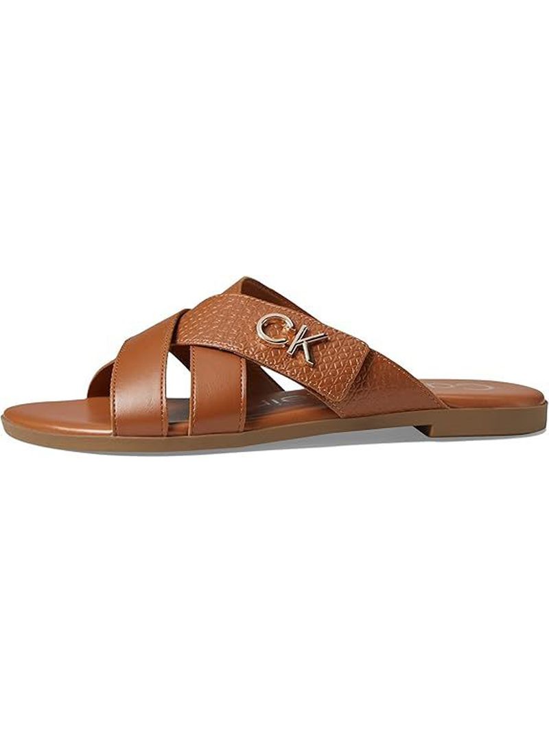 sandalias-chocolate-monograma-metalico
