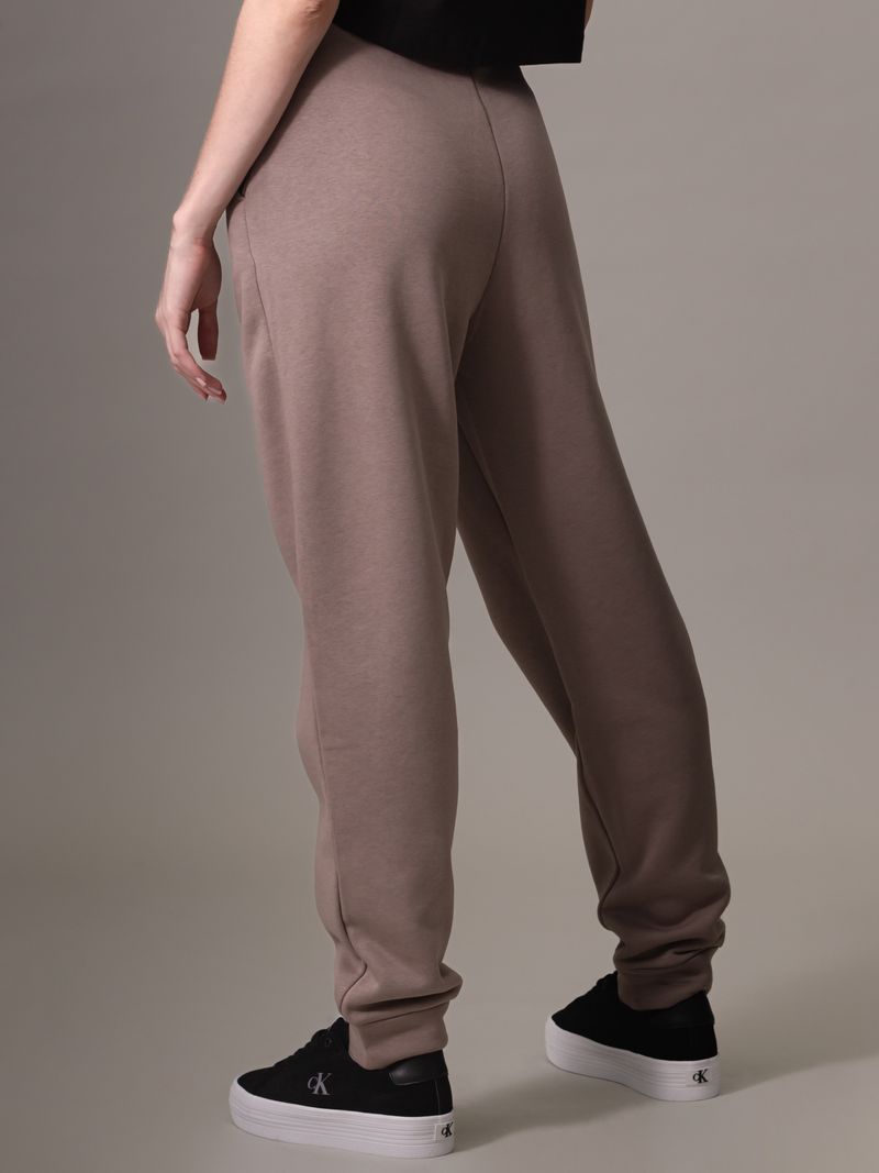 jogger-gris-nano-logo