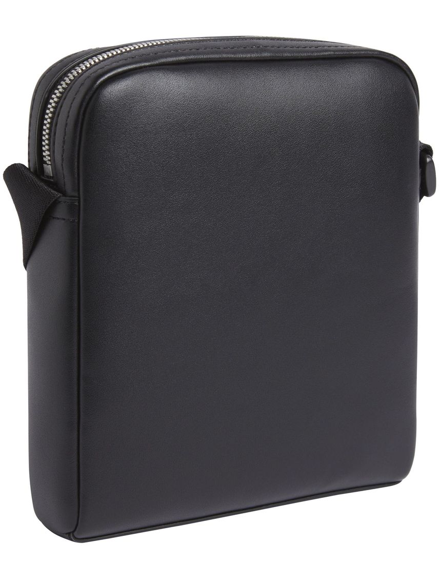 Bolso negro reporter con monograma