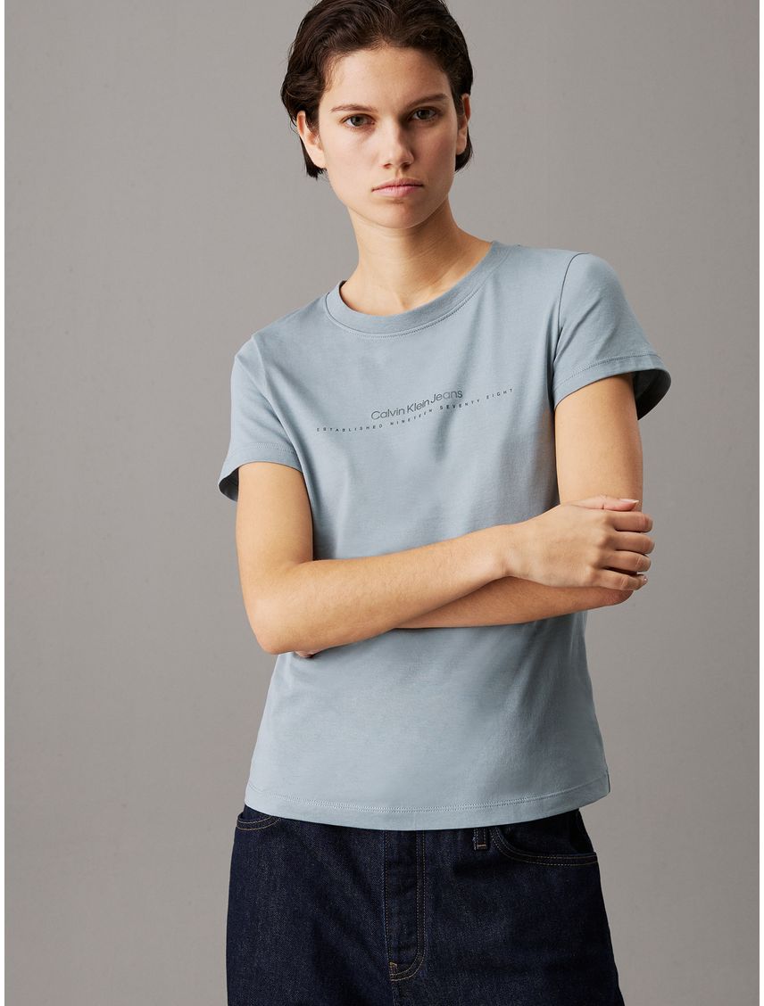 Camiseta azul slim con logo