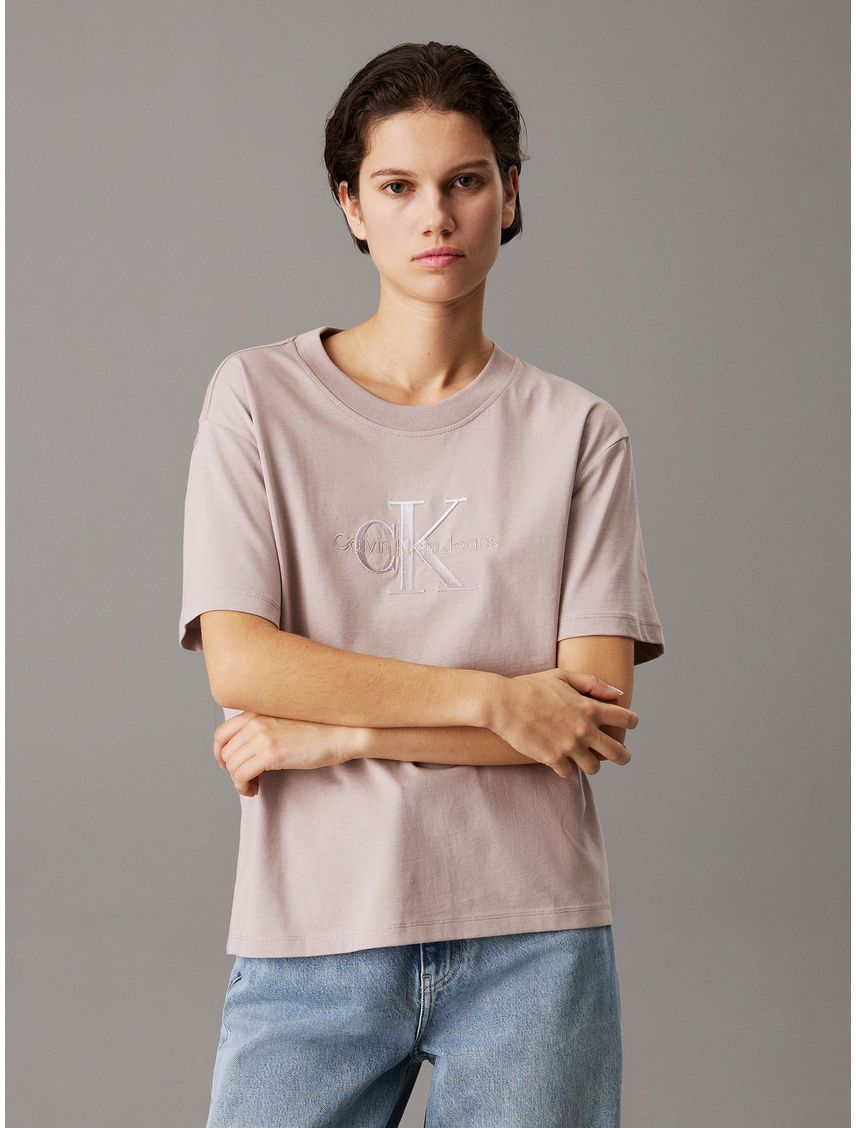 Camiseta beige holgaa con monograma