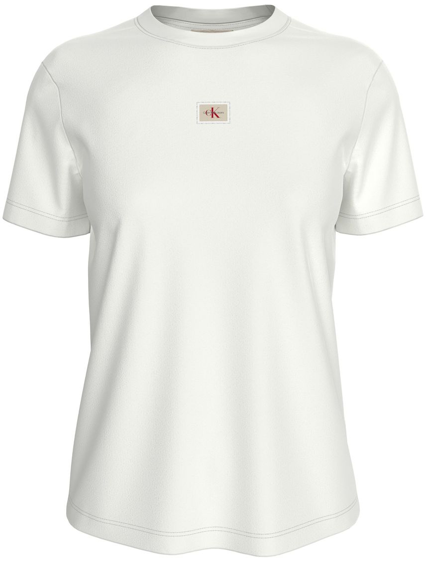 Camiseta blanca con monograma e insignia