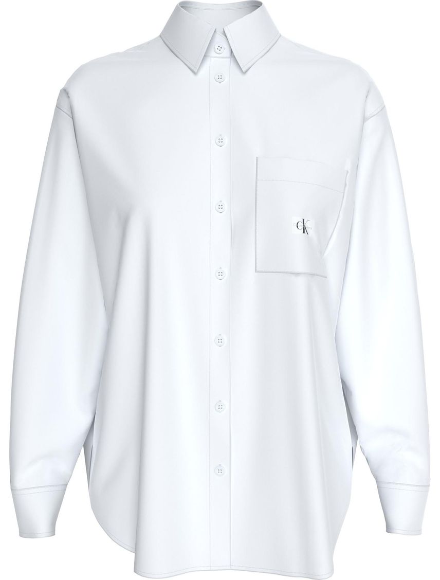 Camisa blanca relaxed con bolsillo