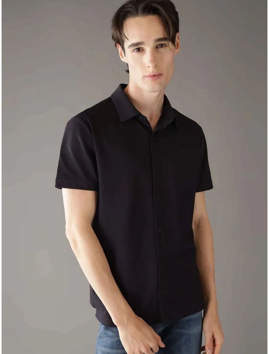 Camisa Negra Manga Corta de Tejio Interlock Suave