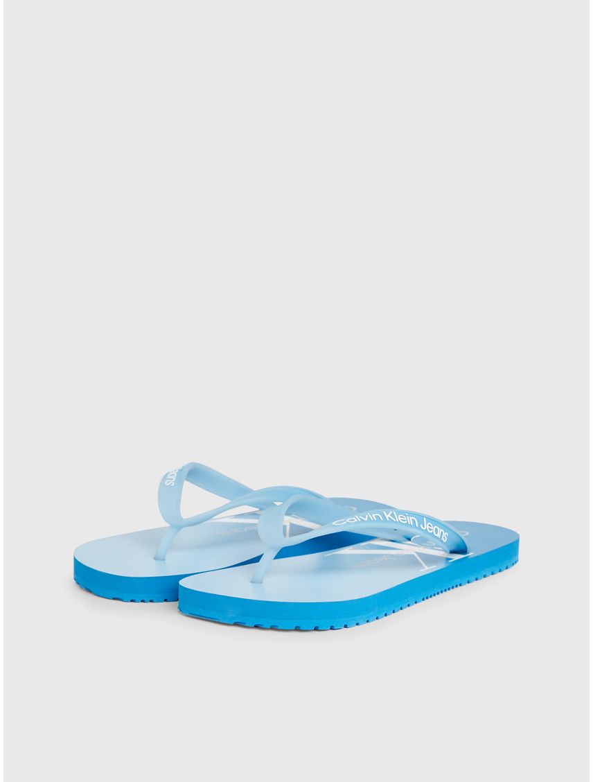 Sandalias azul degradadas