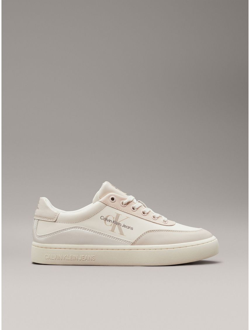 Tenis beige classic de cuero