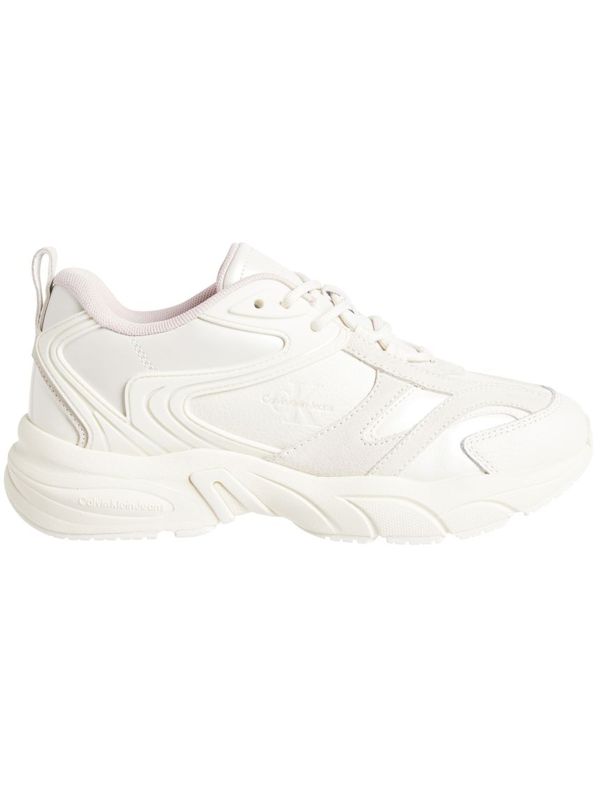 Tenis blanco retro con monograma