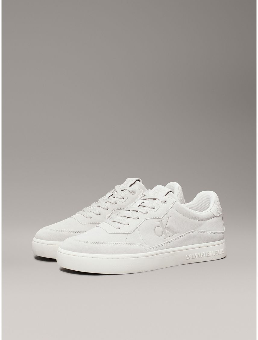 Tenis Beige Classic Iconic