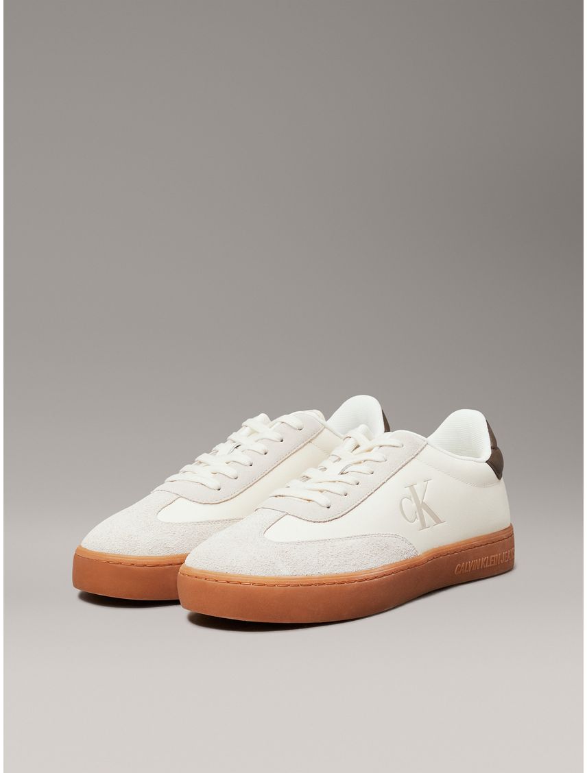 Tenis blanco classic de cuero