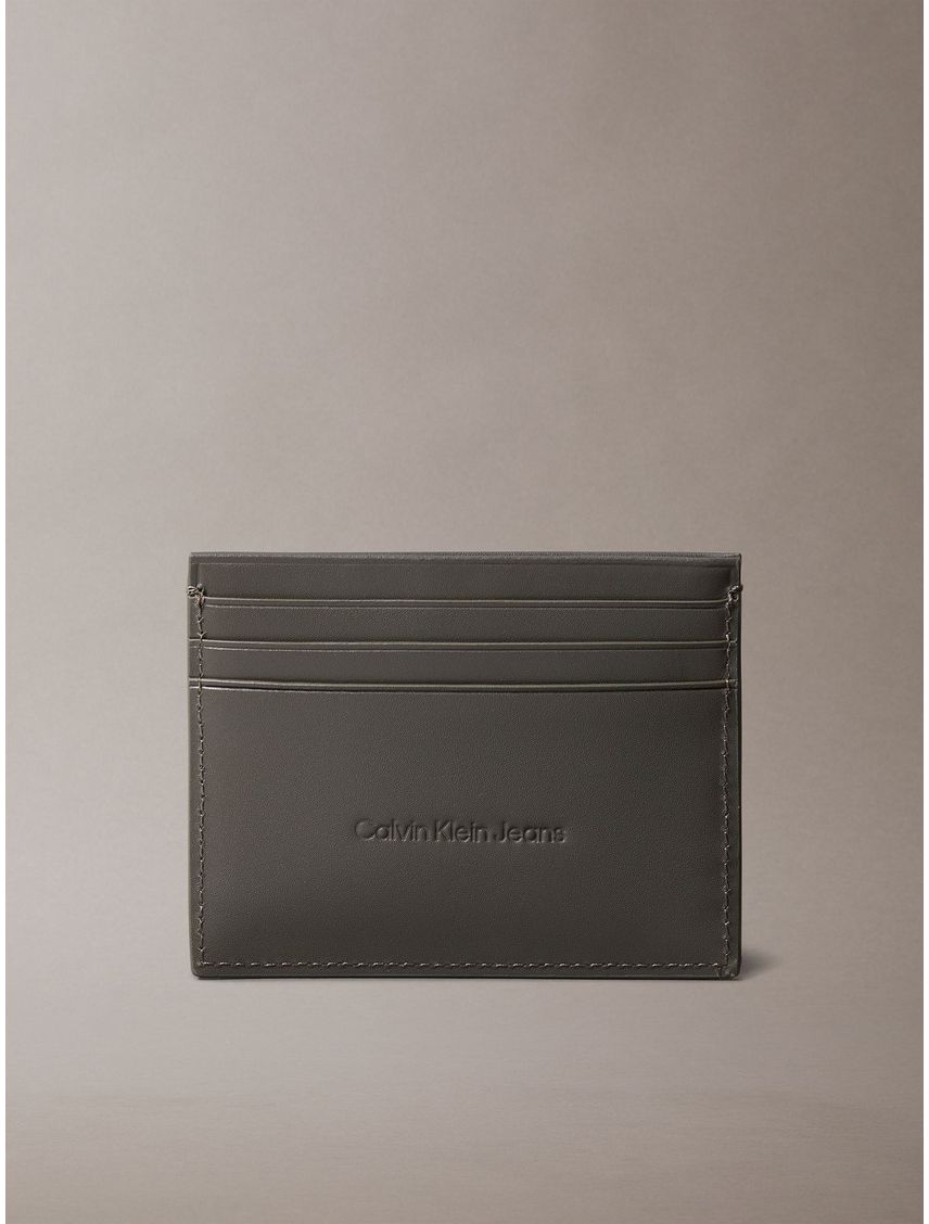 Tarjetero con monograma