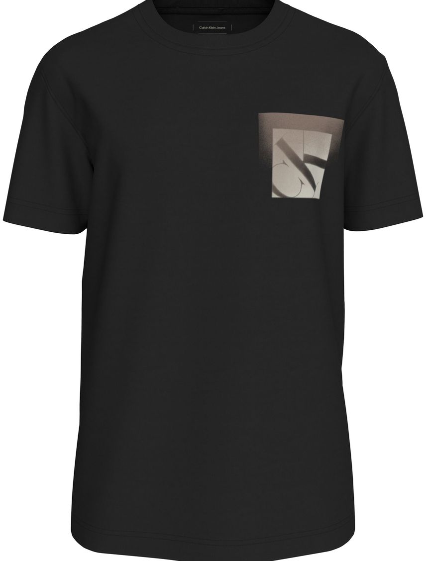 Camiseta negra suave con monograma en caja