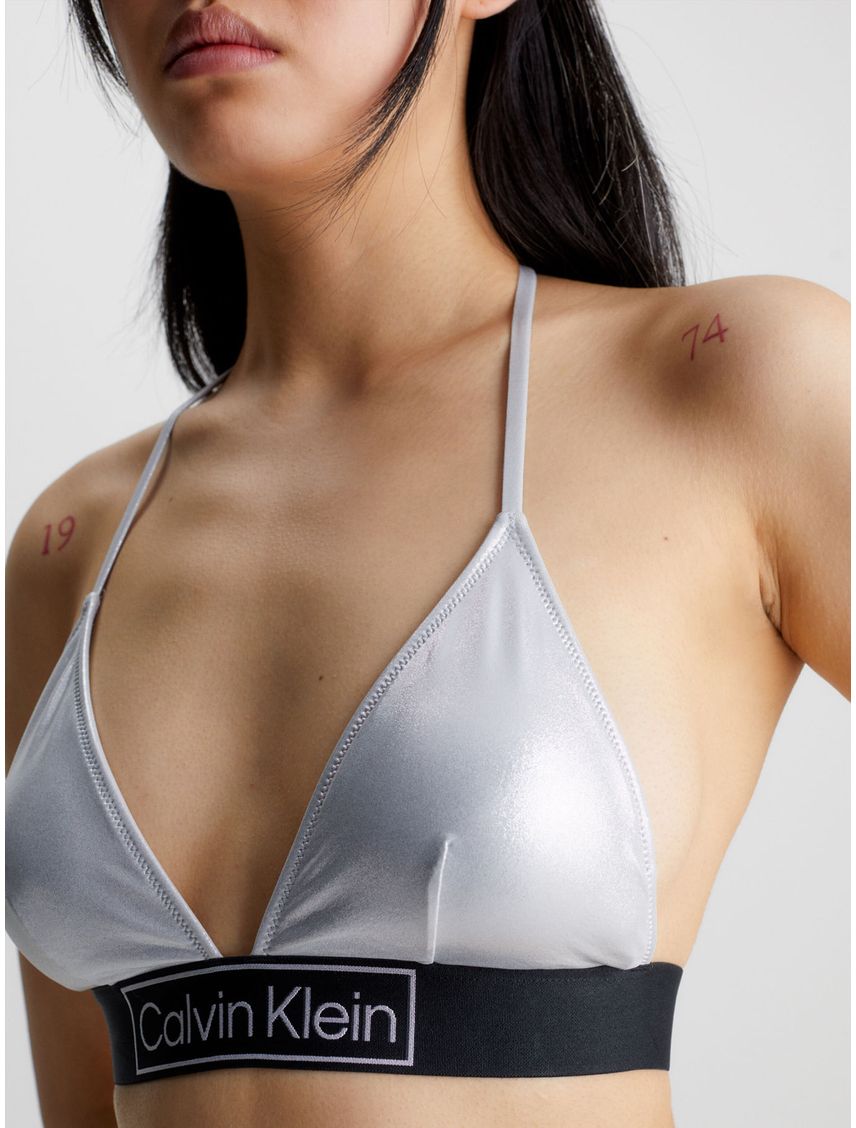 Top Vestido de Baño Gris Satinado En Estilo Triángulo