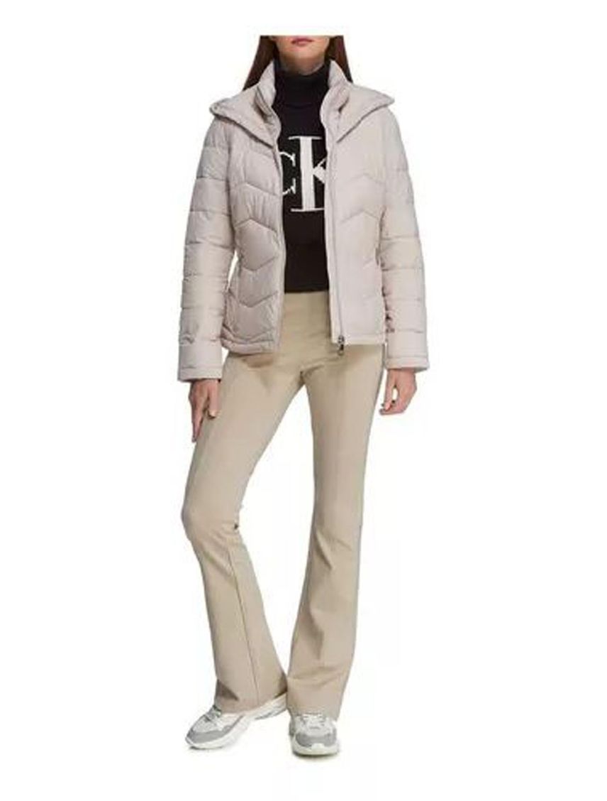 Chaqueta Crema Con Bolsillos Frontales Para Mujer