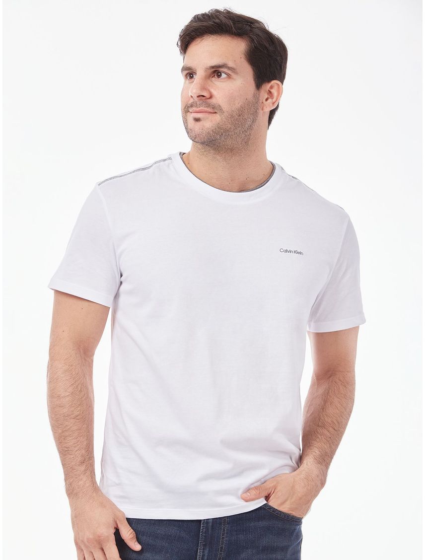 Camiseta blanca manga corta con cinta istintiva en los hombros