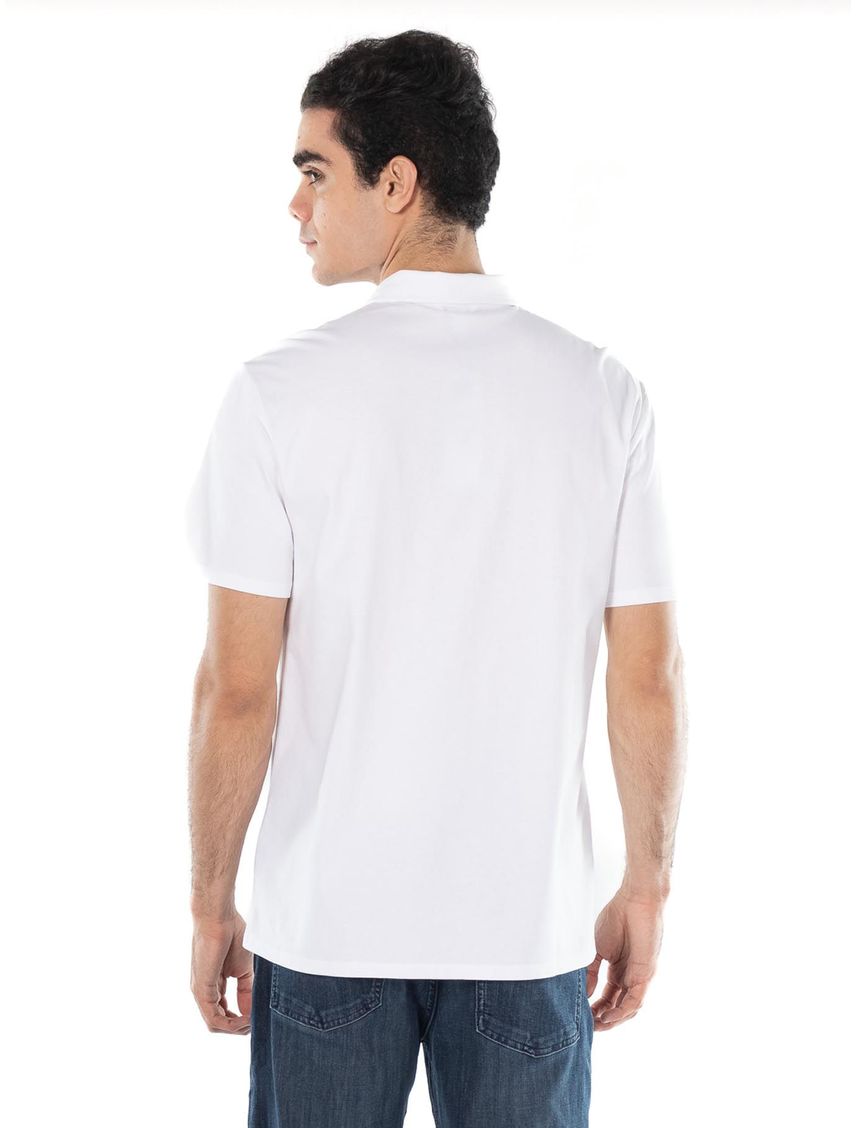 Polo Blanco Con Bolsillo Para Hombre