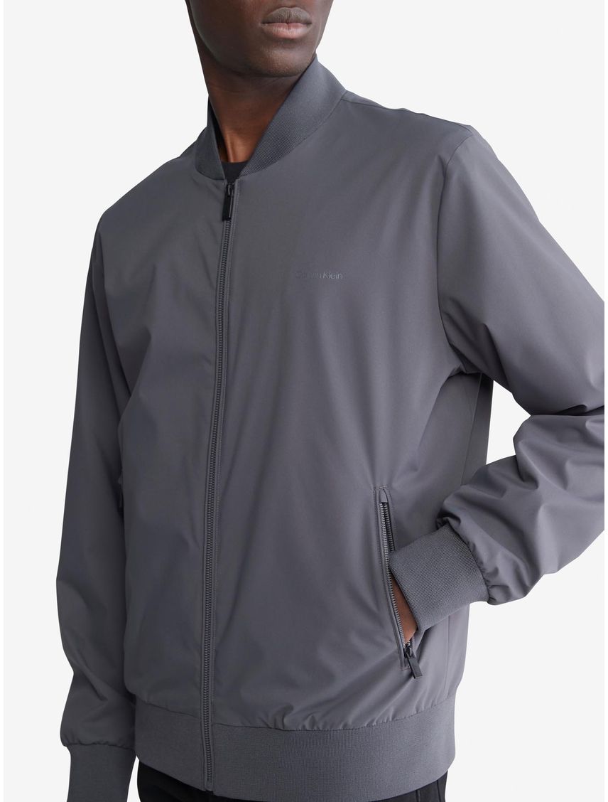 Chaqueta Gris Con Cremallera y Bolsillos Laterales Para Hombre