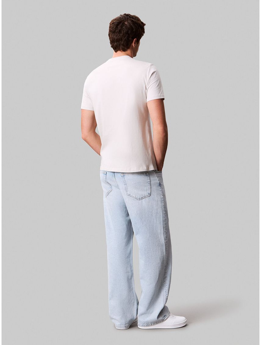 Camiseta beige con box logo