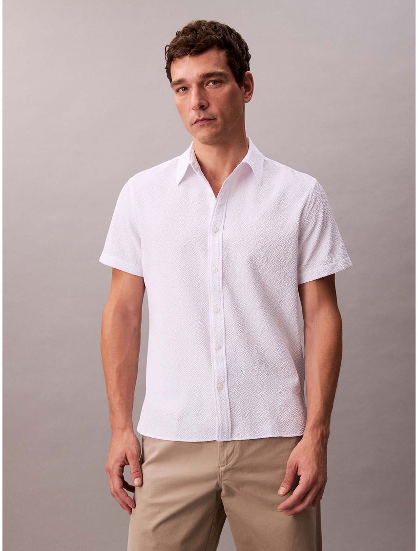 Camisa blanca classic de tejido arrugado