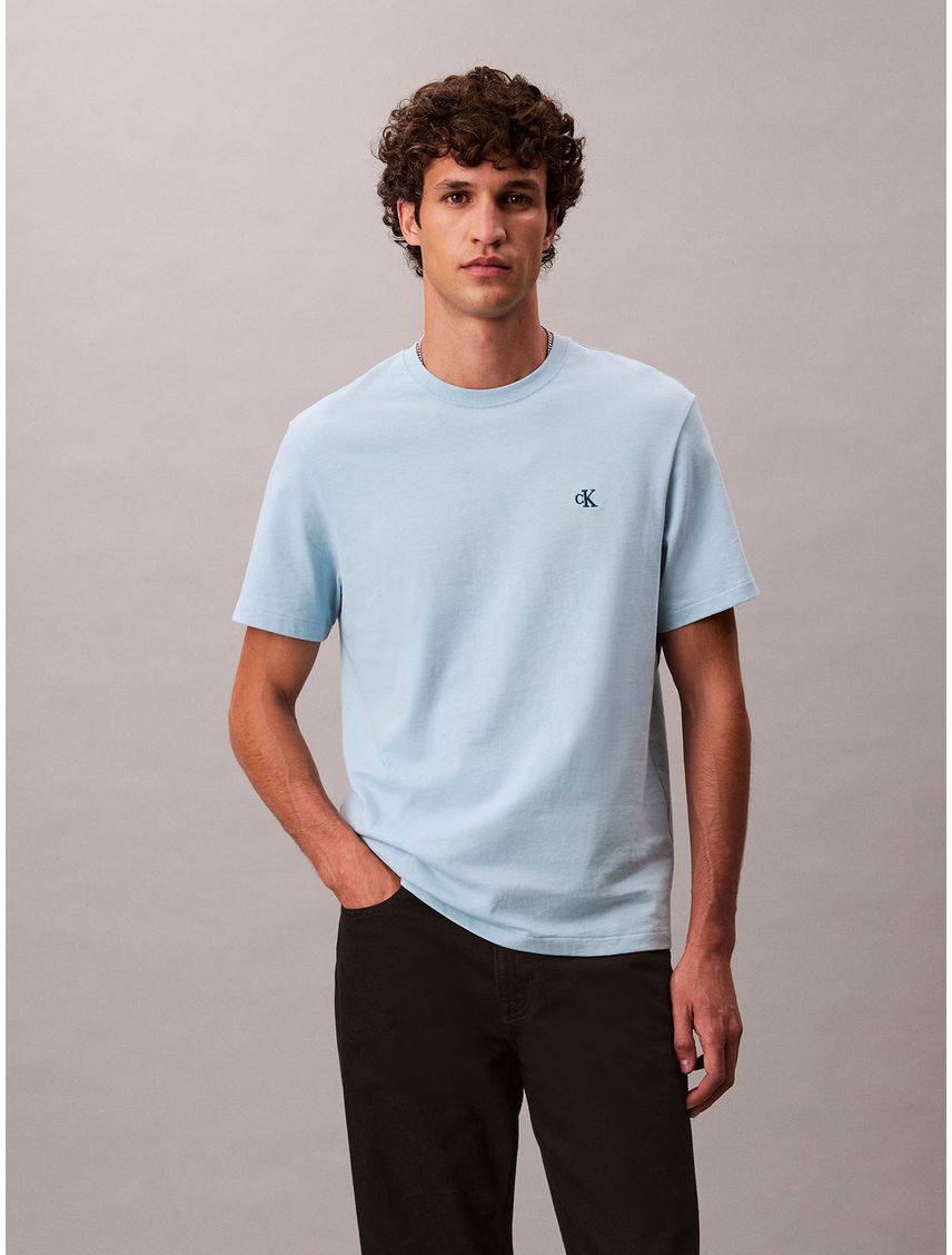 Camiseta azul cielo regular de manga corta con monograma bordado