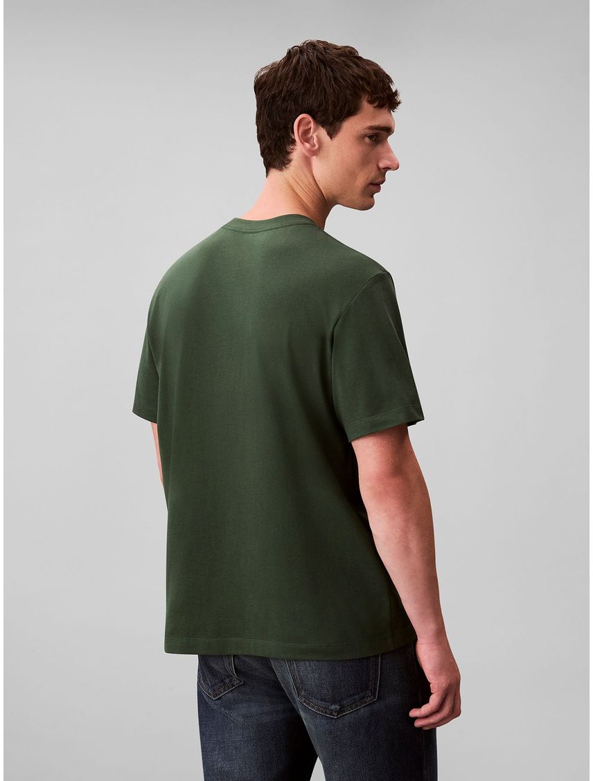Camiseta verde con estampado de logo con efecto entrelazado