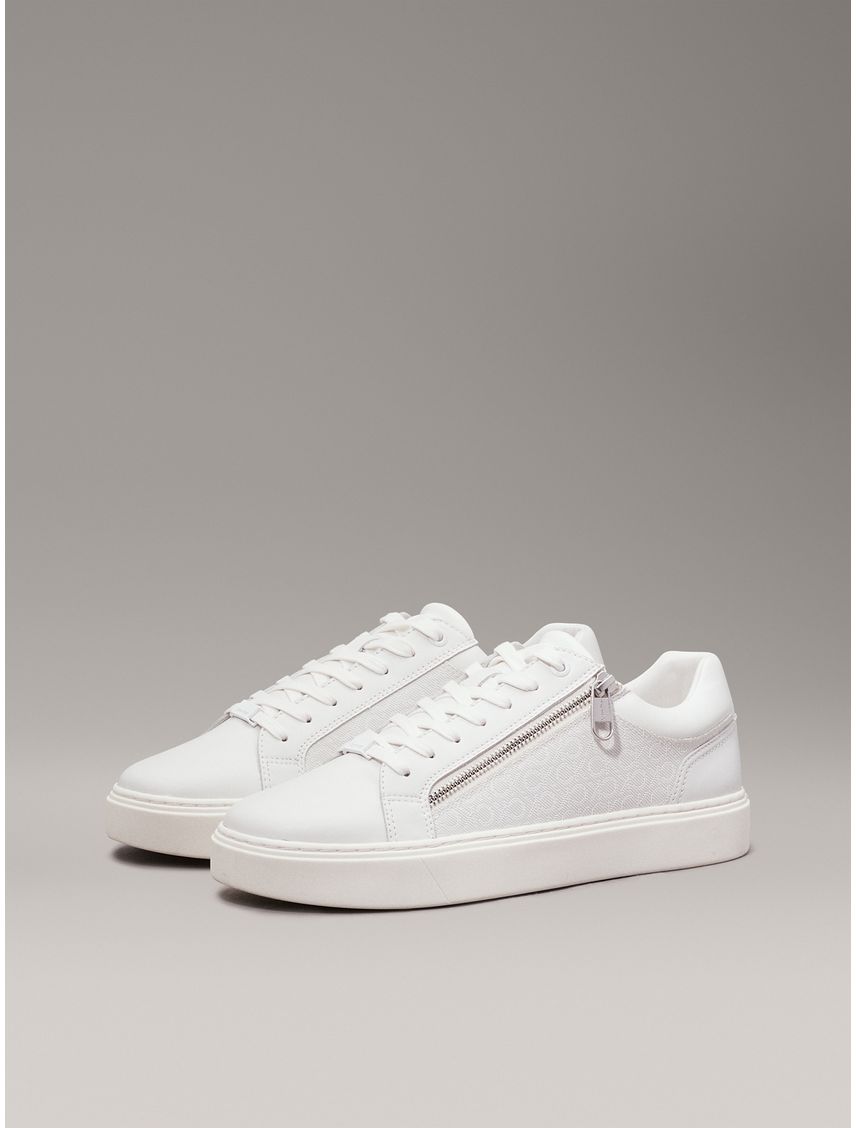 Tenis Blanco Con Monograma Y Cremallera En El Lateral